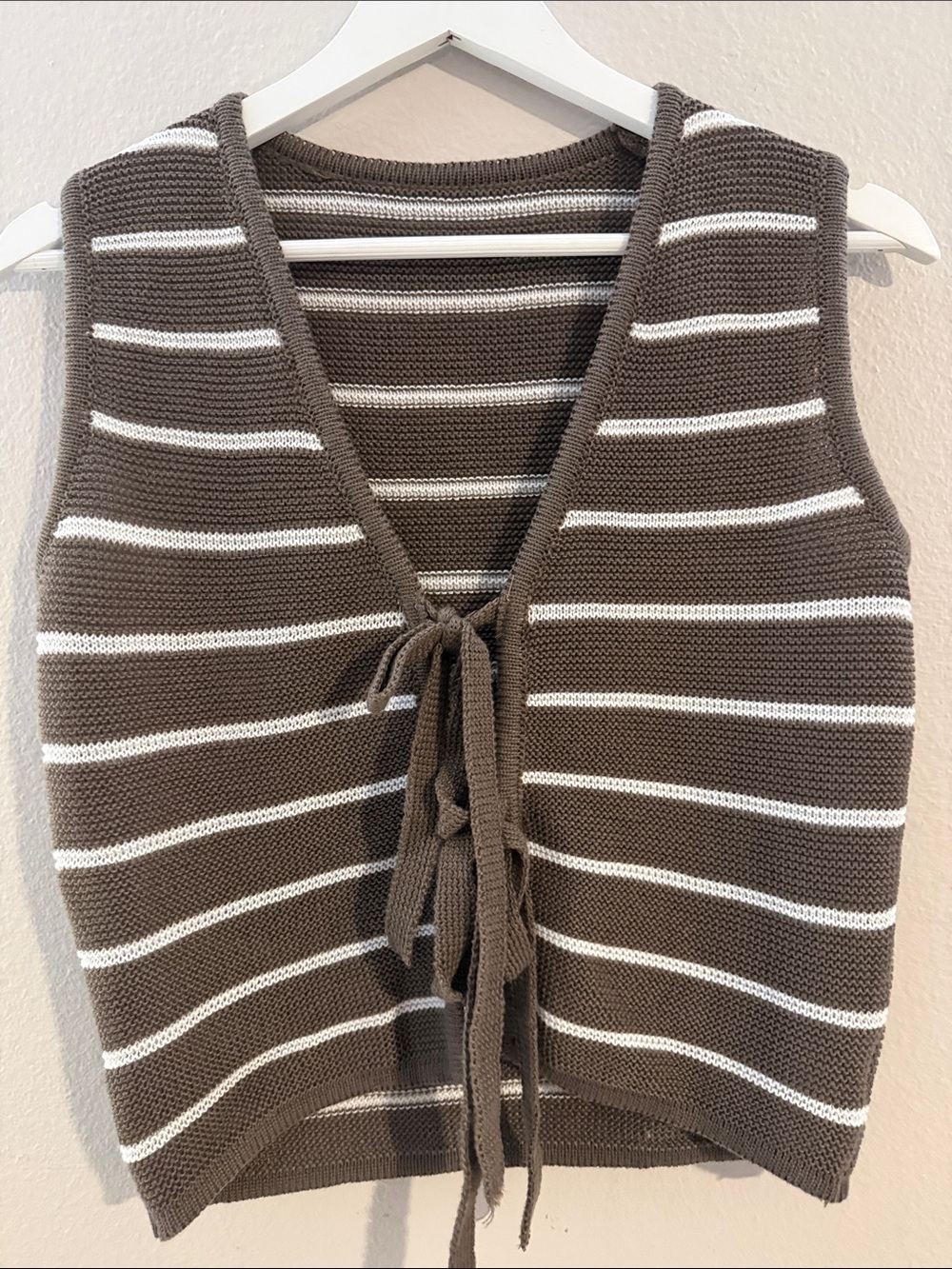 Topshop Brown Striped Knit Tie Front Sweater Vest Size S - [0968]